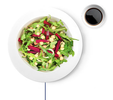 250 mL (1 cup) chickpeas 750 mL (3 cups) leafy greens 125 mL (½ cup) beets 30 mL (2 tbsp) balsamic dressing
